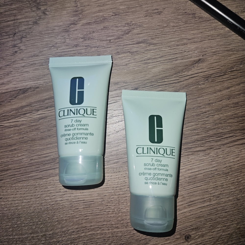 Clinique 7 day scrub cream